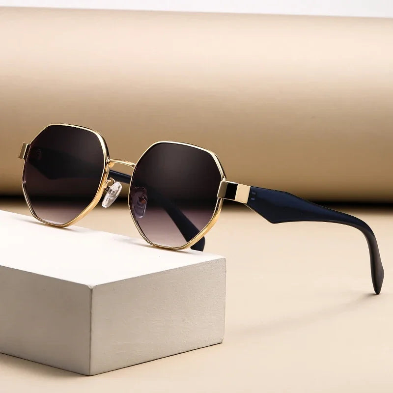 Retro Round Frame Large Frame Sunglasses New Women Sun Glasses Holiday Man Outdoor Camping Cycling Fishing Fashioneble Sunnies