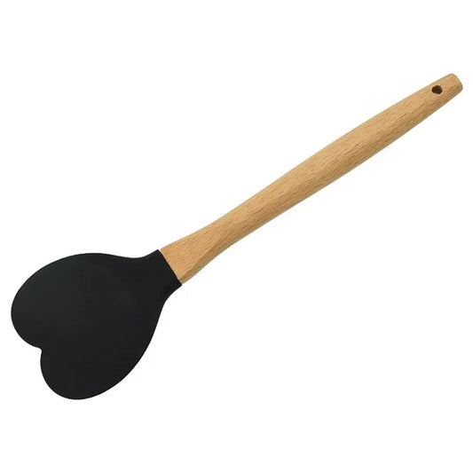 Hign-concerned Silicone Heart Spatula Set For Baking