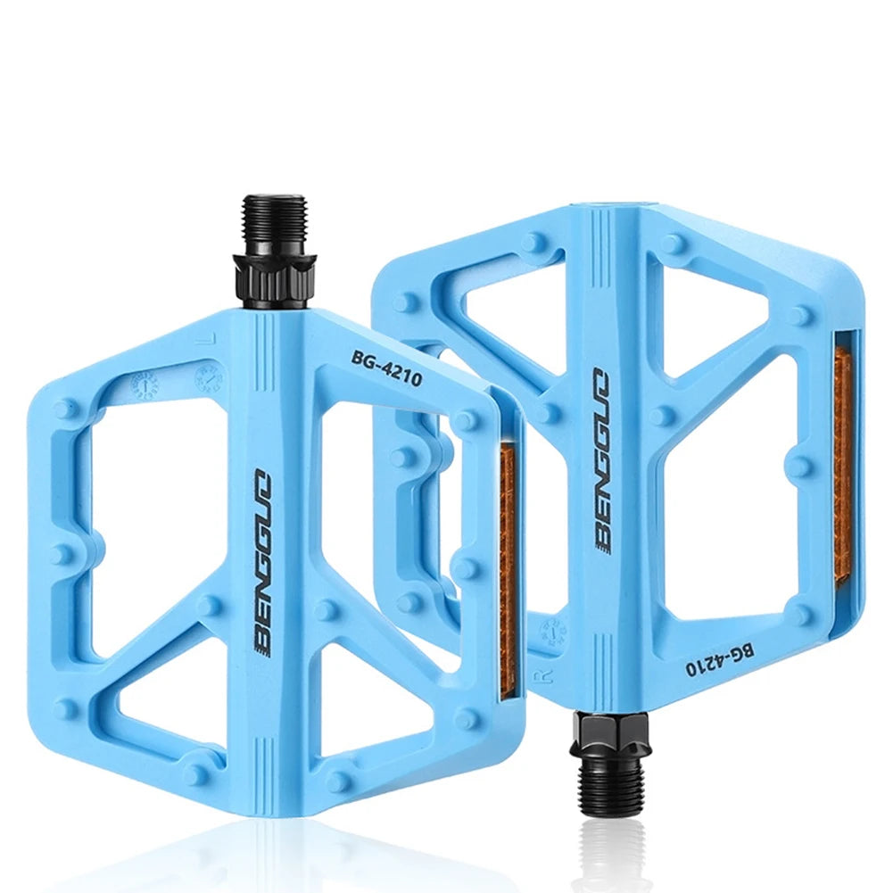 Hign-concerned DU Bearing Nylon Pedals With Reflector