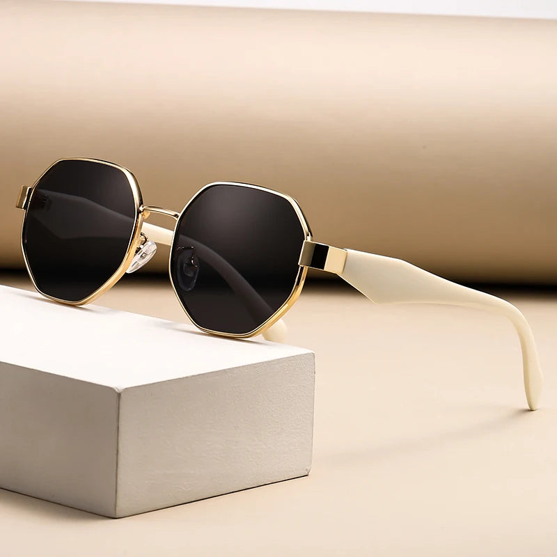 Retro Round Frame Large Frame Sunglasses New Women Sun Glasses Holiday Man Outdoor Camping Cycling Fishing Fashioneble Sunnies