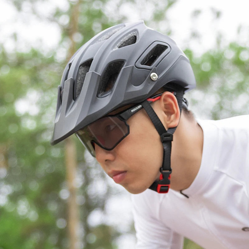 ROCKBROS Photochromic Bicycle Glasses UV400 Goggle Large Frame Men Women Sports Bike Eyewear Sungless Adjustable Cycling Glasses
