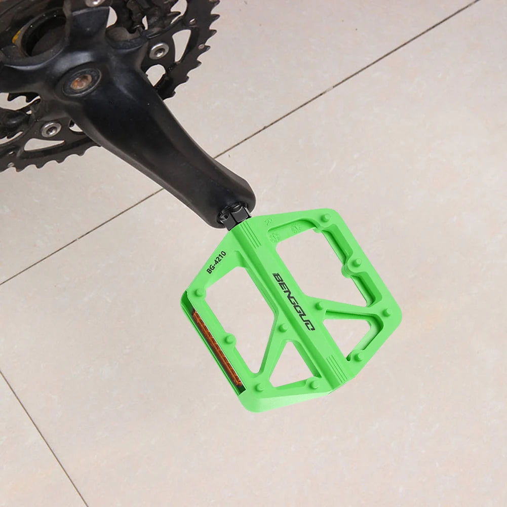 Nylon Bicycle Pedals With Reflector Dual DU Bearing
