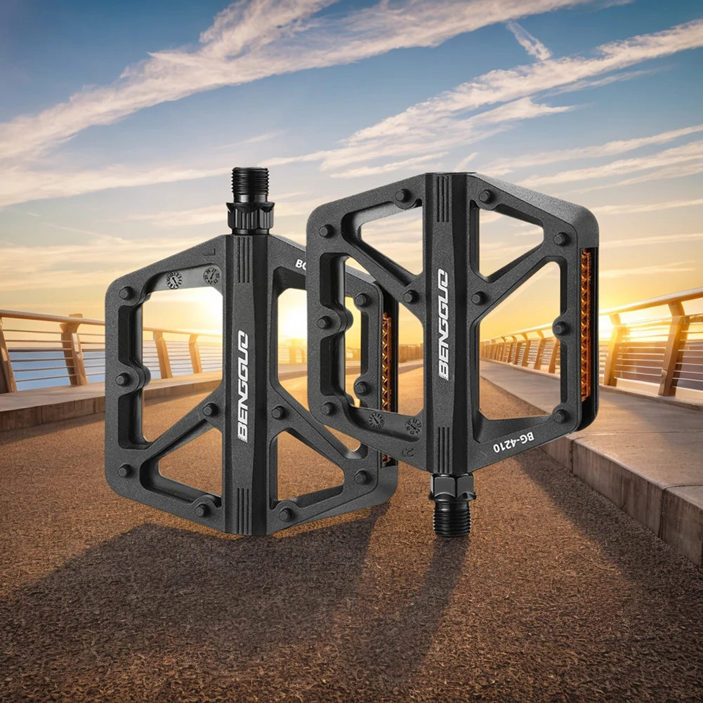 Hign-concerned DU Bearing Nylon Pedals With Reflector